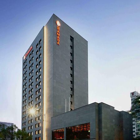 Ramada By Wyndham Gunsan Exterior foto